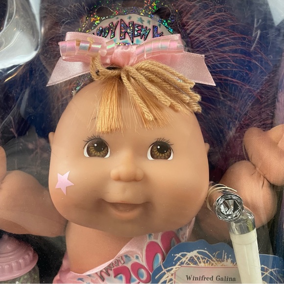 2000 MILLENNIUM CELEBRATION CABBAGE PATCH Girl Doll JAN 1st 2000 Winifred New - Picture 3 of 7